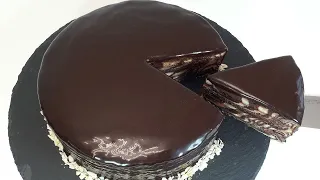 ПРОСТАЯ шоколадная глазурь за 5 минут! 👍 Недорогая ГЛАЗУРЬ для торта из какао и сметаны | Хочу ТОРТ