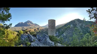 Bedmar,  Area recreativa Las Adelfas, Cueva del Agua y Torreón de Cuadros.