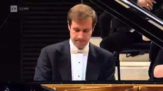 Tchaikovsky: Piano Concerto No. 1 - Nikolai Lugansky (1/3)