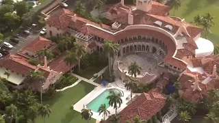 More details unfold following FBI raid of Trump's Mar-a-Lago residence