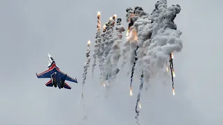 Русские Витязи / Caballeros rusos  Su-35C