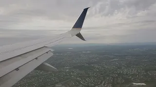 United Airlines B737-900ER Landing in Washington Dulles