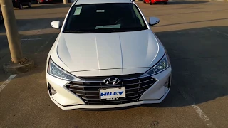 2020 Hyundai Elantra Limited Start up engine and full review