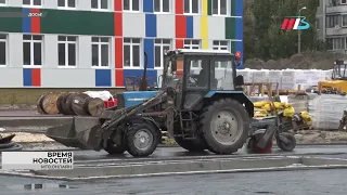 Подрядчик монтирует перекрытия для новой школы в Дзержинском районе