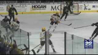 AIC men's hockey team beats number 1 seed, St. Cloud State in NCAA tournament
