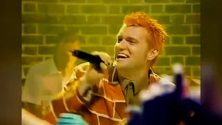 Chumbawamba - Tubthumping (TOTP) [4K]