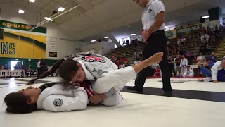 Jessa Khan vs Giovanna Canuto - Finals | San Diego Elite | Jiu Jitsu World League