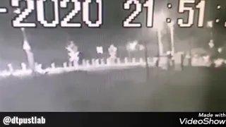 Видеокамера зафиксировала момент столкновения автомобиля с поездом