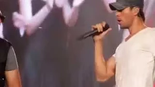 Enrique Iglesias Rocks Newark Live with Mega Hit Bailando 091214 Sean Paul