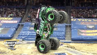Grave Digger │ Tyler Menninga's UNBELIEVABLE two-wheel Monster Truck skills in Tampa