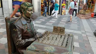 Amazing Living Human Statue | Madrid Spain