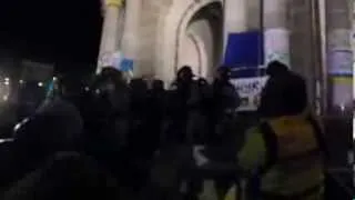 Разгон евромайдана 30 11 13