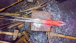 Indian Blacksmith Making a Tong / How to Make a Tong