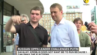 Russian opposition leader Alexei Navalny challenges Vladimir Putin