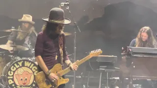 Blackberry Smoke - Ain’t Much Left of Me/Mississippi Kid (Lynyrd Skynyrd cover)