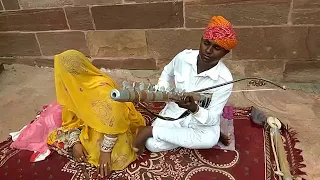 Mere rashke qamar ! Amazing playing violin