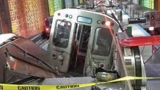Chicago Train Crash injures 30 Train derails Chicago O'Hare Train Derailment