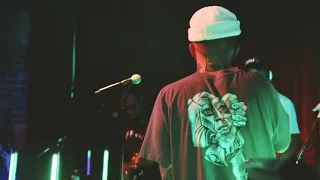 Mac Miller What's the Use Live (HOTEL CAFÉ- Official)