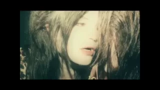 The Kills - Black Balloon (Official Video)