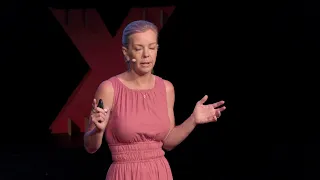 A new way to think about pain | Lauren Cannell | TEDxHobart