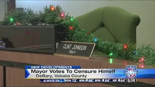 Mayor votes to censure himself