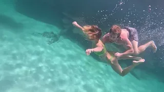 Australian Valentines Day By Chris Hemsworth & Elsa Pataky