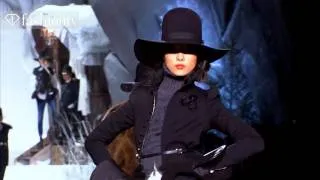 Models - Fei Fei Sun + Karmen Pedaru - Fall 2011 Fashion Week | FashionTV - FTV