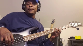 David Lee Roth - Just A Gigolo/I Ain't Got Nobody (Bass Cover)