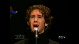 Josh Groban - Gira Con Me on The View 2002