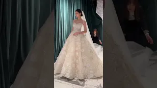 品のあるデザインが美しい韓国ドレス👗✨*video by@bridalkong さま#プラコレ #dressy花嫁 #ウェディングドレス #wedding#결혼식