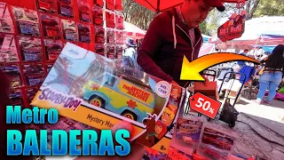 Buscando Ofertas en las afueras del Metro Balderas | Tianguis Balderas Mercado de Juguetes y Autos