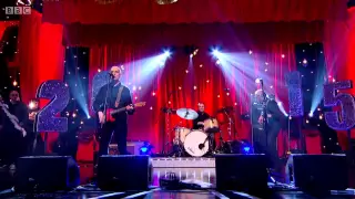 Wilko Johnson - Going Back Home (Jools Annual Hootenanny 2015)