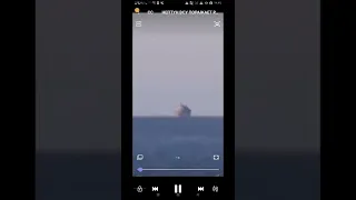 Watch Ukraine hit a Russian ship 😱