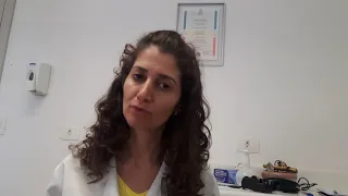 "Furinhos" no mento (queixo) após a realização da cirurgia ortognática mandibular e mentoplastia.