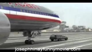 American Airlines Emergency Landing in Expressway amazing - Funny video