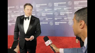 Elon Musk celebrates the stars of science at the tenth Breakthrough Prize awards.