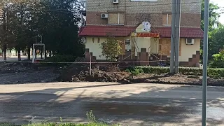 Славянск 17 Августа 2022 — разрушения возле маг. Гуливер