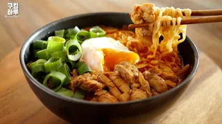 Perfect Ramen Recipe! Spicy Chicken Ramen!! Delicious! Easy Poached Egg.