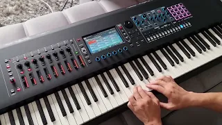 Распаковка синтезатора Roland Fantom 8 2023 года