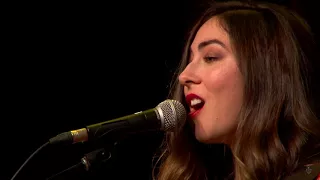 eTown Finale with Loudon Wainwright III & Heather Maloney - Pack Up Your Sorrows (Live on eTown)