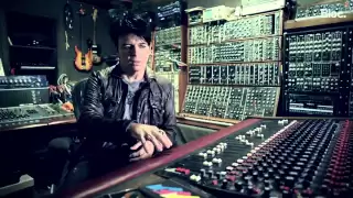 GARY NUMAN  TALKS ABOUT ULTRAVOX.