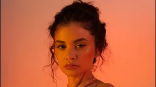 Sabrina Claudio - How Deep Is Your Love