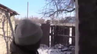 Видео боевиков Уличные бои в Дебальцево