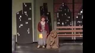 Ariana Grande 8 years old debut in Annie as Annie singing "Tomorrow" with Interviews