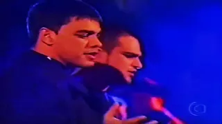 Zezé Di Camargo e Luciano - Quando A Cabeça Não Pensa {Programa Amigos & Amigos} (1999)