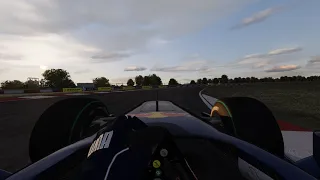 RB5 at Donnington Park National