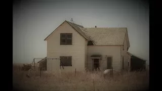 Abandoned Farmhouse in the Middle of Nowhere East Tennessee