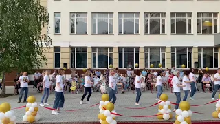 Танец родителей на выпускной, 2021