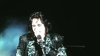 Alice Cooper 2007 Its Hot Tonight, No More Mr Nice Guy, Under My Wheels