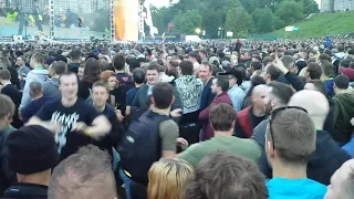 Crap moshpit at metallica